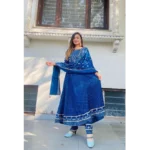 Kurti, Pant and Dupatta